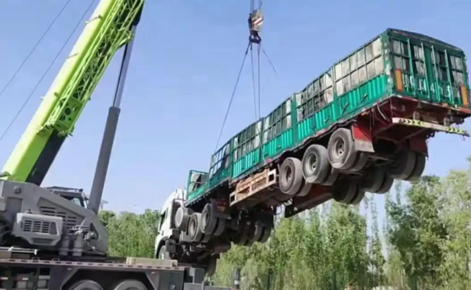 康县道路脱困救援案例